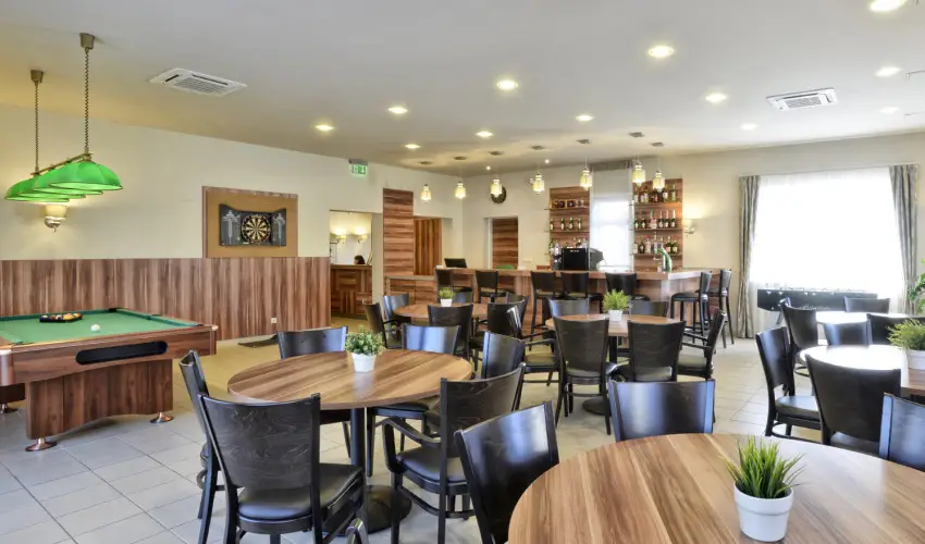 Pandora Zsry Apartmanok Mezkvesd - Karcsony