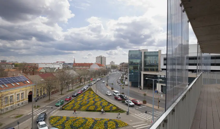 Prizs Garden Apartments Debrecen - Karcsony