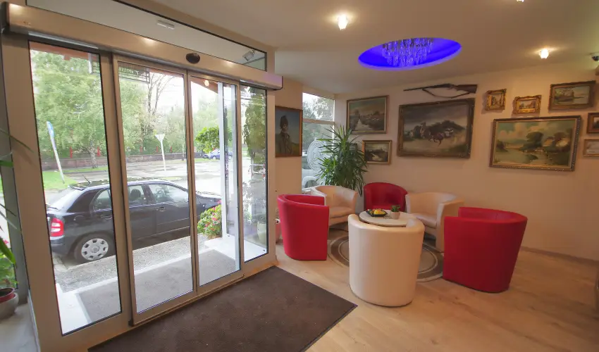 Hotel Vad�szk�rt Sz�kesfeh�rv�r - Kar�csony