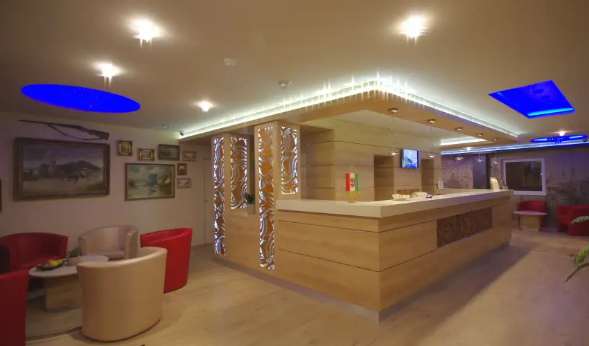 Hotel Vad�szk�rt Sz�kesfeh�rv�r - Kar�csony