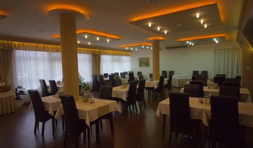 Hotel Vad�szk�rt Sz�kesfeh�rv�r - Kar�csony