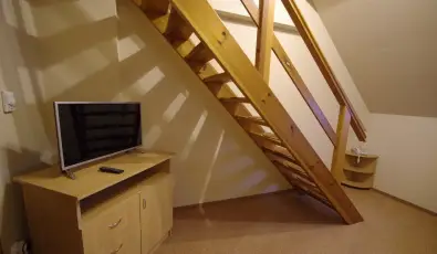 Hotel Vad�szk�rt Sz�kesfeh�rv�r