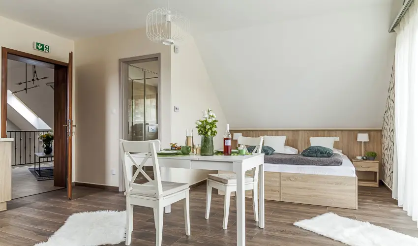 Pilger Vendghz Tihany - Karcsony (min. 3 j)