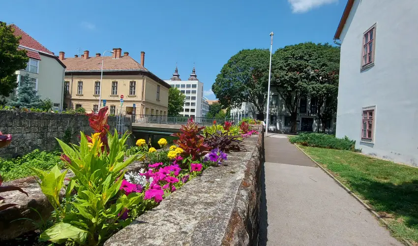 Pitypang Apartman Eger - Karcsony (min. 2 j)