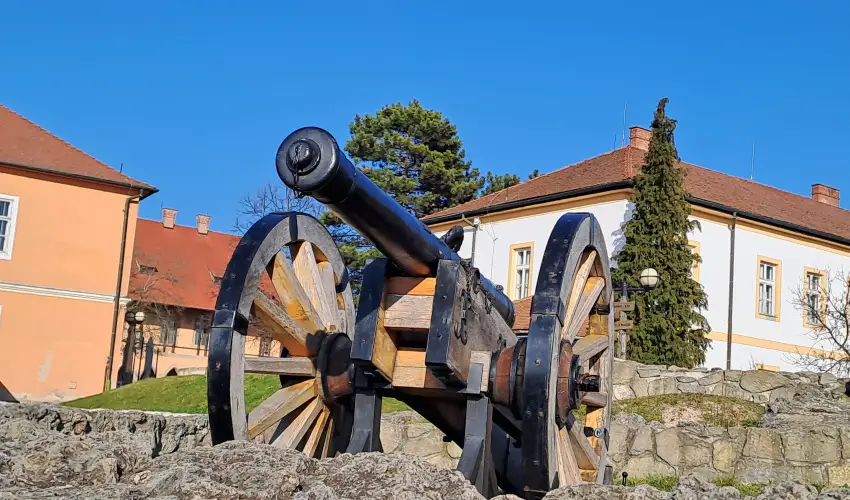 Pitypang Apartman Eger - Karcsony (min. 2 j)