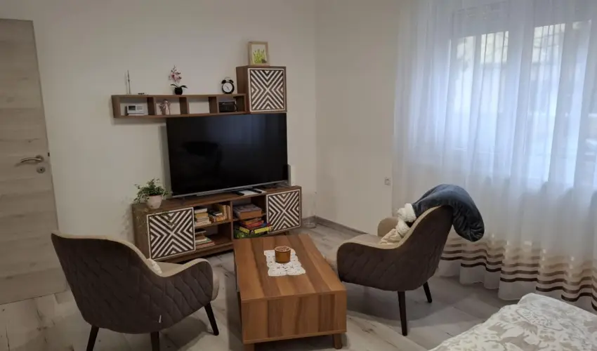 Pitypang Apartman Eger - Karcsony (min. 2 j)