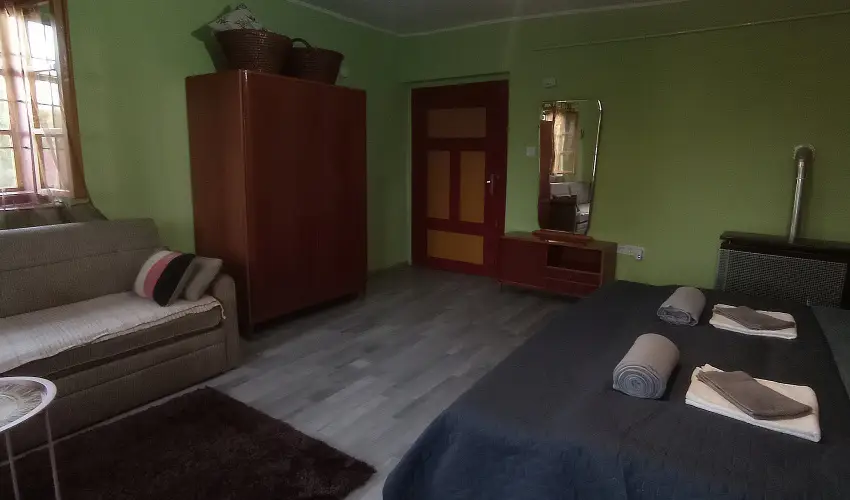 Pni Kuck Vendghz s Minifarm  Hosszvlgy - Karcsony