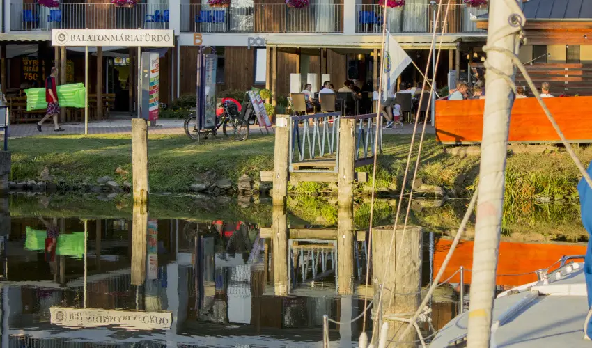 Port tterem & Panzi Balatonmriafrd - Karcsony (min. 2 j)