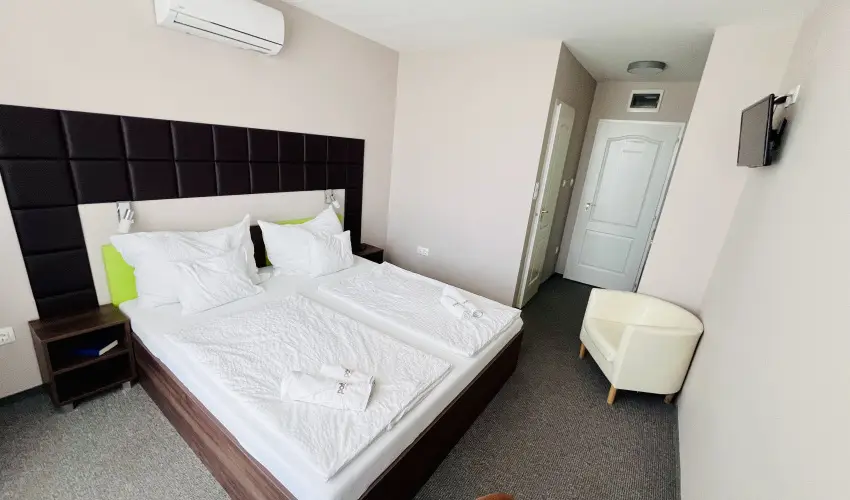 Port tterem & Panzi Balatonmriafrd - Karcsony (min. 2 j)