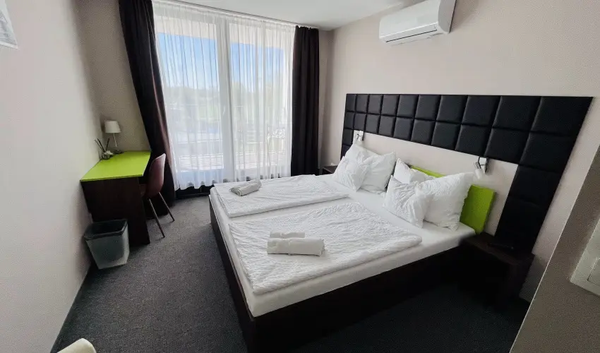 Port tterem & Panzi Balatonmriafrd - Karcsony (min. 2 j)