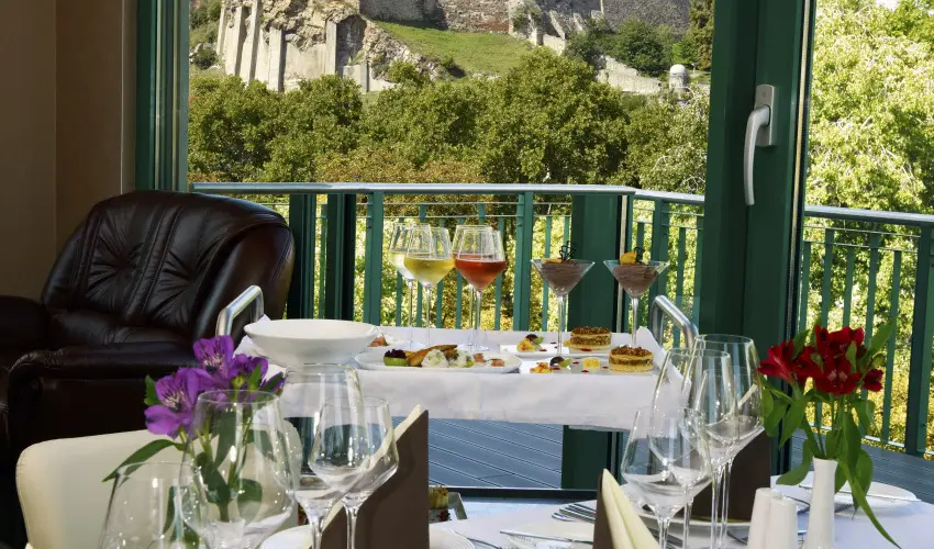 Portobello Wellness & Yacht Hotel Esztergom Esztergom - Karcsony (min. 2 j)