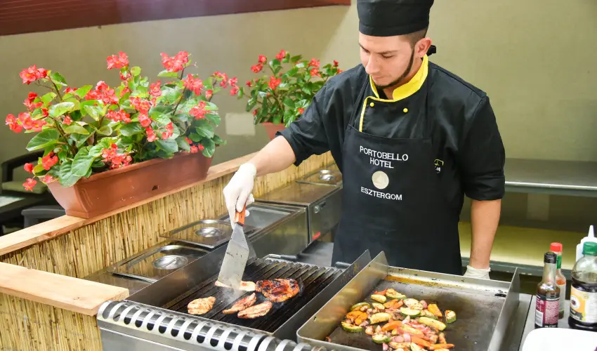 Portobello Wellness & Yacht Hotel Esztergom Esztergom - Karcsony (min. 2 j)