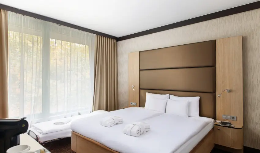 Portobello Wellness & Yacht Hotel Esztergom Esztergom - Karcsony (min. 2 j)