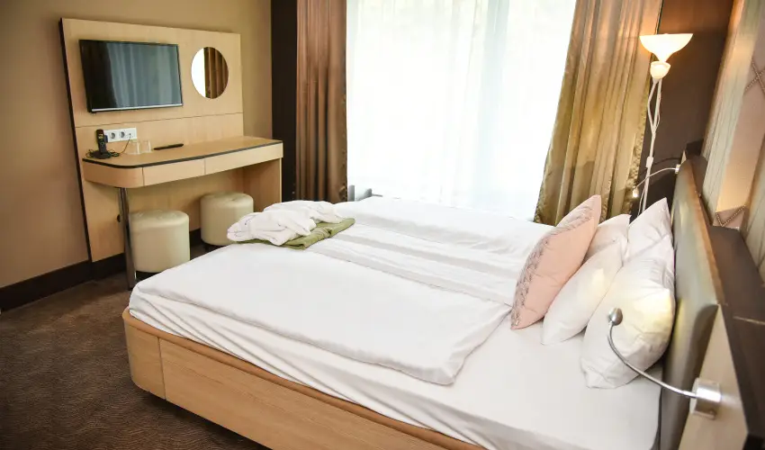 Portobello Wellness & Yacht Hotel Esztergom Esztergom - Karcsony (min. 2 j)