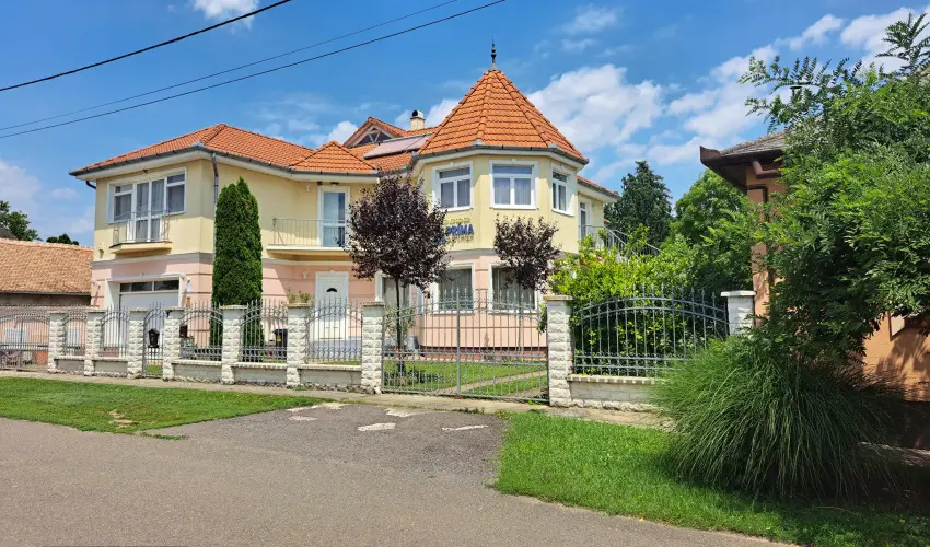 Prima Villa 2 Hajdszoboszl - Karcsony (min. 4 j)