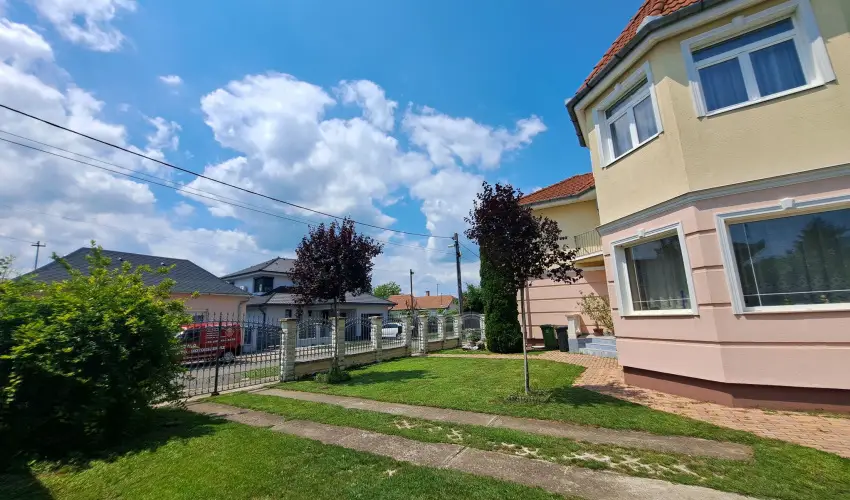 Prima Villa 2 Hajdszoboszl - Karcsony (min. 4 j)