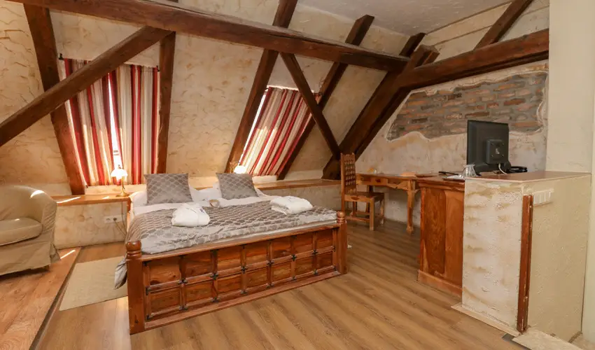 Puchner Kast�lysz�ll� Bikal - Kar�csony