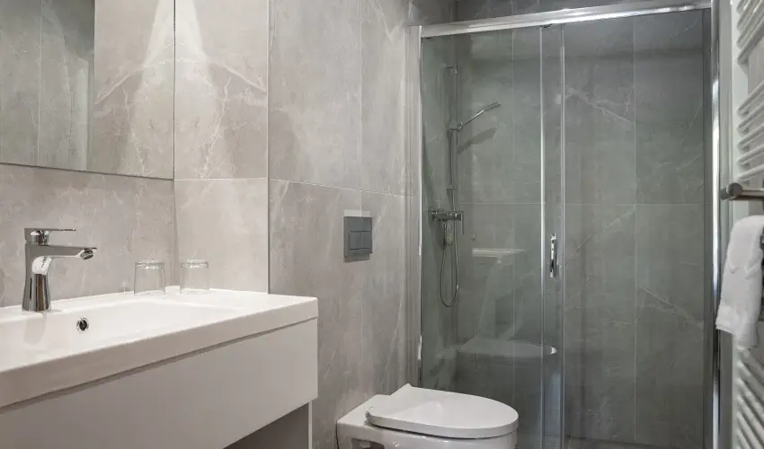 R31 Residence Srvr - Karcsony (min. 2 j)