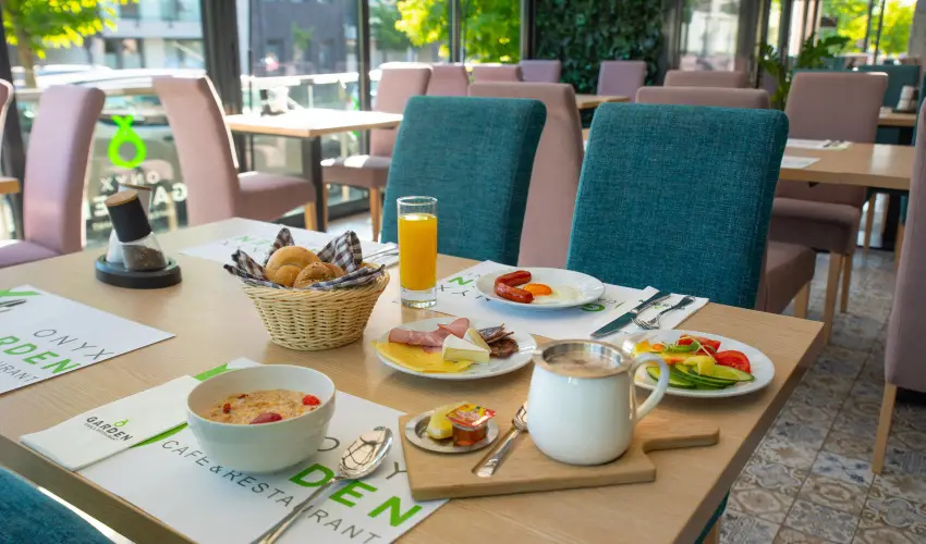 R31 Residence Srvr - Karcsony (min. 2 j)