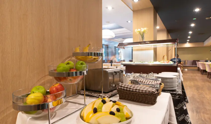 R31 Residence Srvr - Karcsony (min. 2 j)