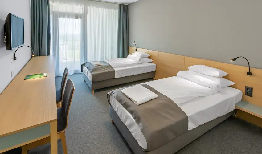 Rkczi Hotel, Tbor s Rendezvnykzpont Storaljajhely - Karcsony