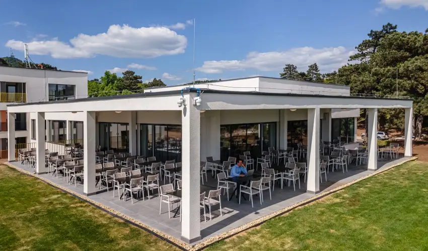 Rkczi Hotel, Tbor s Rendezvnykzpont Storaljajhely - Karcsony