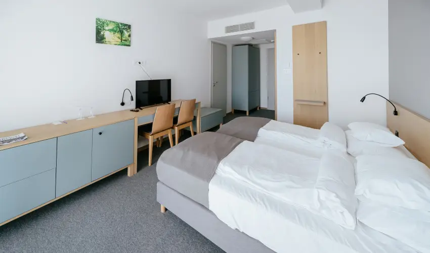 Rkczi Hotel, Tbor s Rendezvnykzpont Storaljajhely - Karcsony