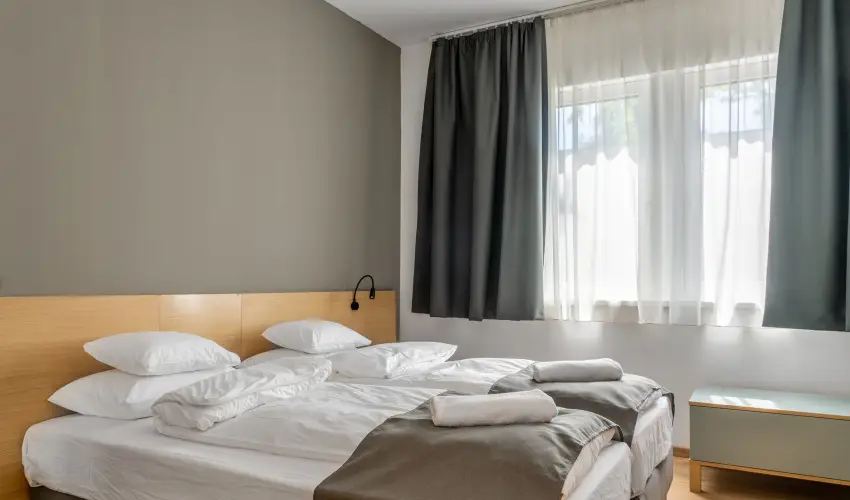 Rkczi Hotel, Tbor s Rendezvnykzpont Storaljajhely - Karcsony