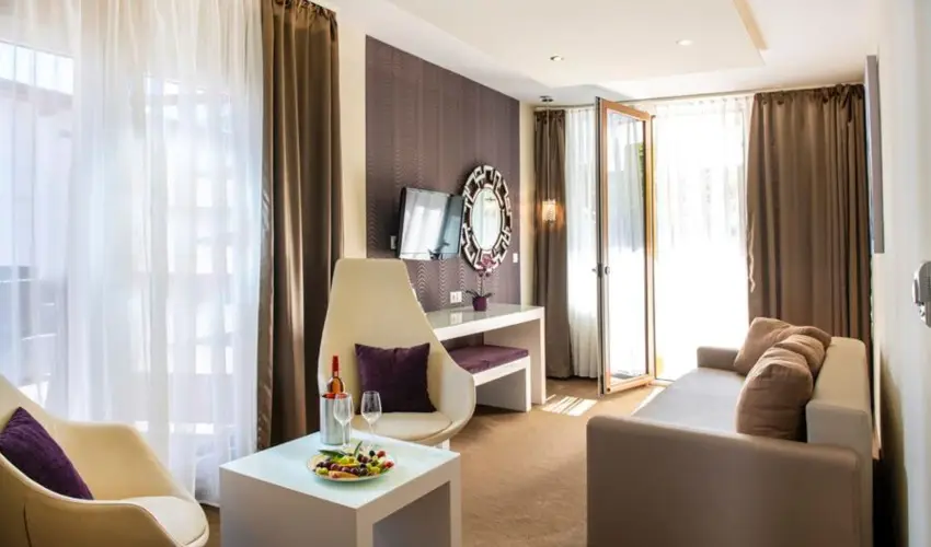 Residence Hotel Balaton Sifok - Karcsony (min. 2 j)