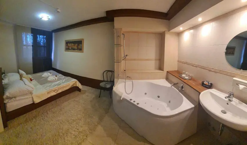 Salg Hotel Salgtarjn-Eresztvny - Karcsony (min. 2 j)