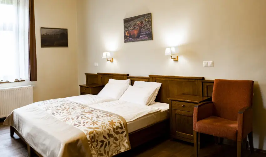 Sasr�ti Vad�szkast�ly Almamell�k - Kar�csony