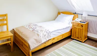 Sasr�ti Vad�szkast�ly Almamell�k