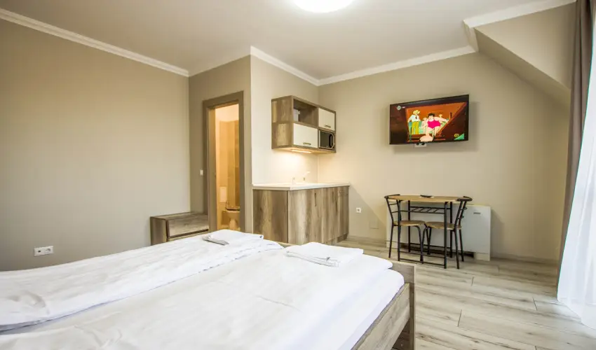 Skorpi Lak Hajdszoboszl - Karcsony (min. 3 j)