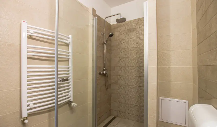 Skorpi Lak Hajdszoboszl - Karcsony (min. 3 j)