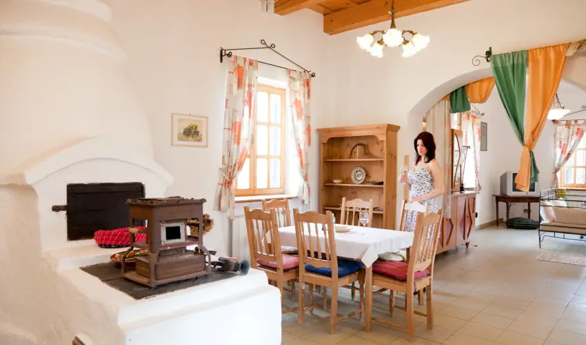 Somogy Kertje dlfalu s tterem Bonnya - Karcsony