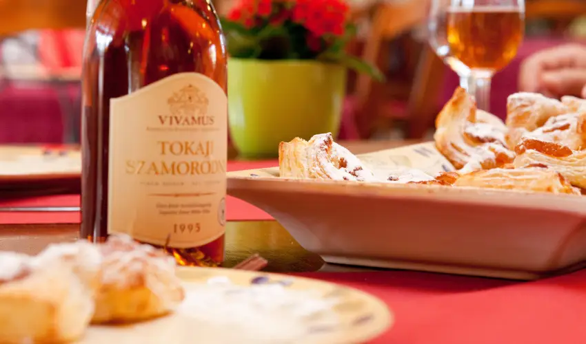 Somogy Kertje dlfalu s tterem Bonnya - Karcsony