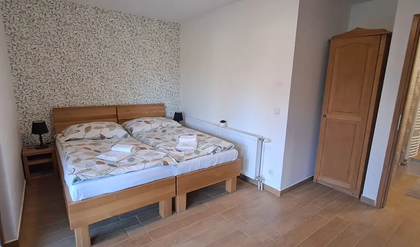 Somogy Kertje dlfalu s tterem Bonnya - Karcsony