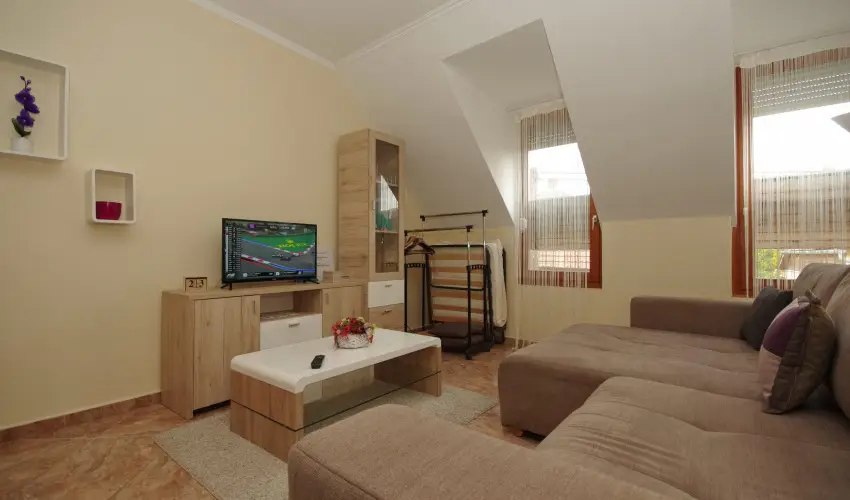 Szamcs Apartman Gyula - Karcsony (min. 2 j)