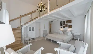 Szrcsa Hotel Szkesfehrvr