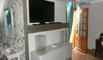 Szrcsa Hotel Szkesfehrvr