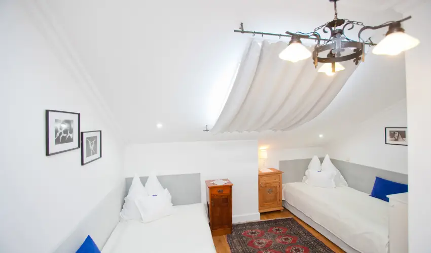 Szrcsa Hotel Szkesfehrvr - Karcsony