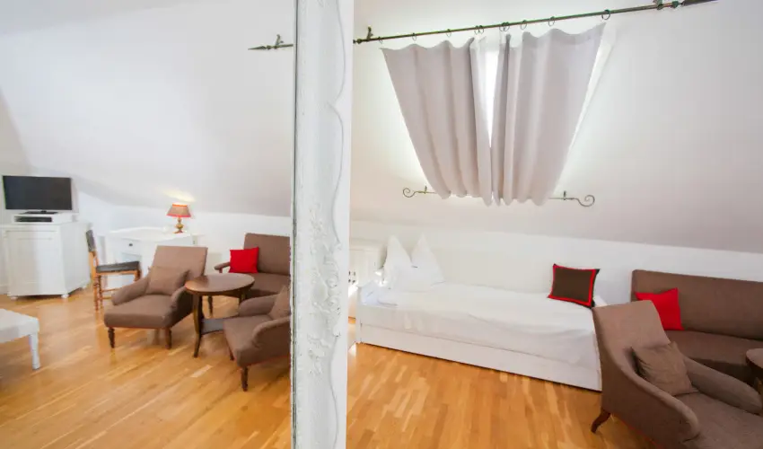 Szrcsa Hotel Szkesfehrvr - Karcsony