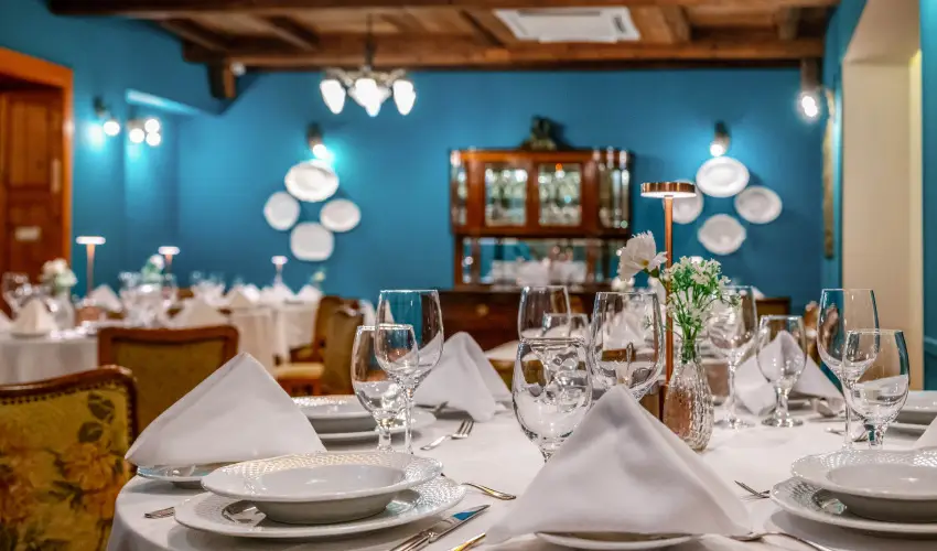 Sz�rcsa Hotel Sz�kesfeh�rv�r - Kar�csony