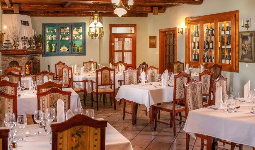 Sz�rcsa Hotel Sz�kesfeh�rv�r - Kar�csony