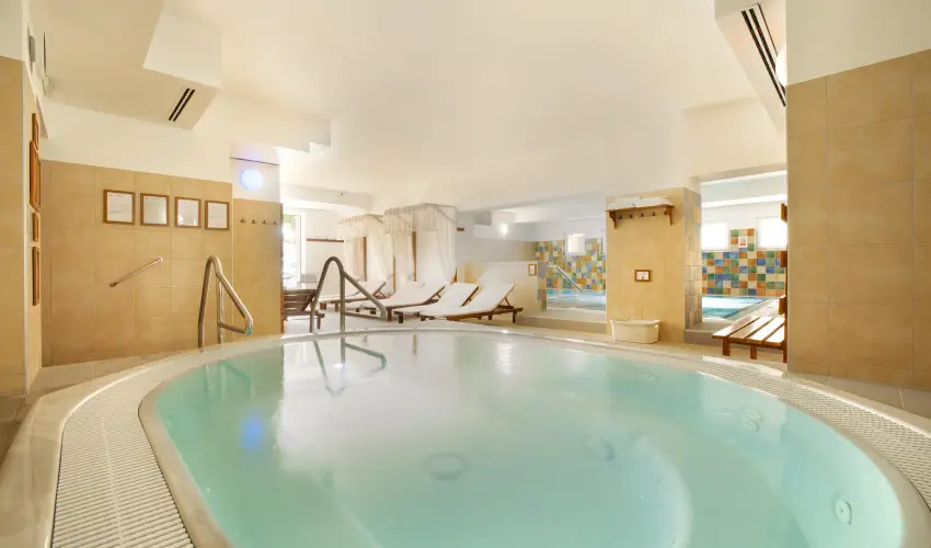 Sz�rcsa Hotel Sz�kesfeh�rv�r - Kar�csony