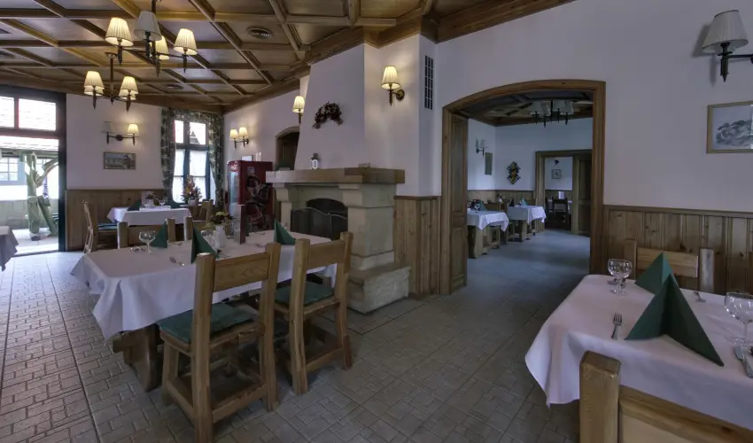 Szent Hubertus Panzi� Par�dsasv�r - Kar�csony