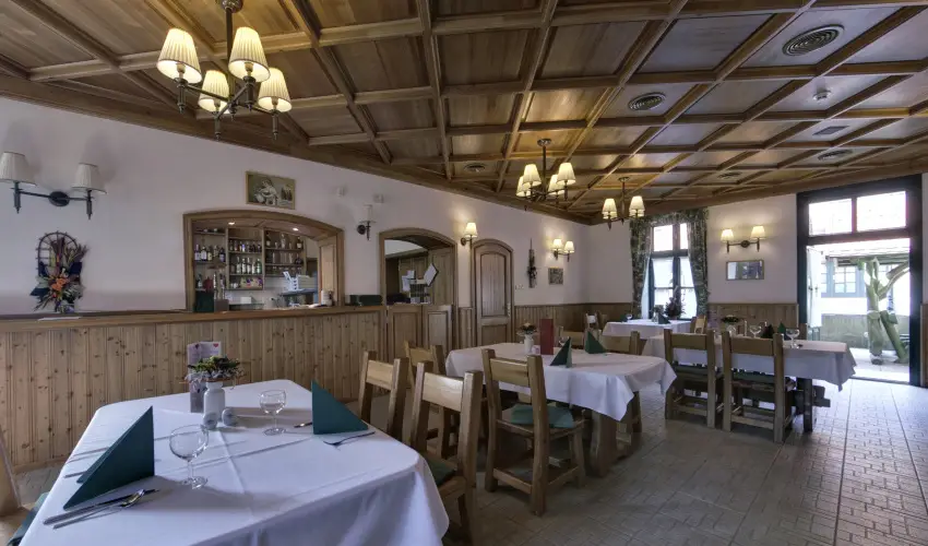 Szent Hubertus Panzi� Par�dsasv�r - Kar�csony
