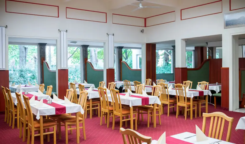 Wellness Hotel Szindbd  Balatonszemes - Karcsony (min. 2 j)