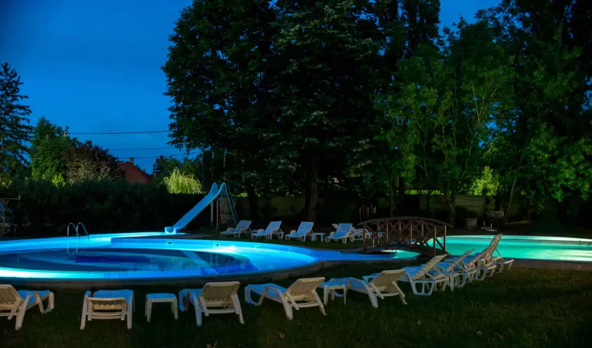 Wellness Hotel Szindbd  Balatonszemes - Karcsony (min. 2 j)