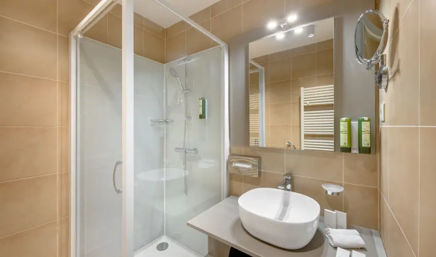 Kenese Bay Garden Resort & Conference Balatonkenese - Karcsony - teljes elrefizetssel (min. 2 j)